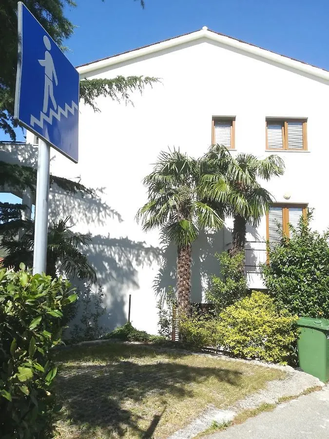 Tangerine Apartment Rabac